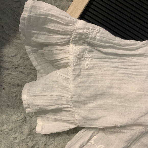 White American Eagle blouse - Picture 3 of 5